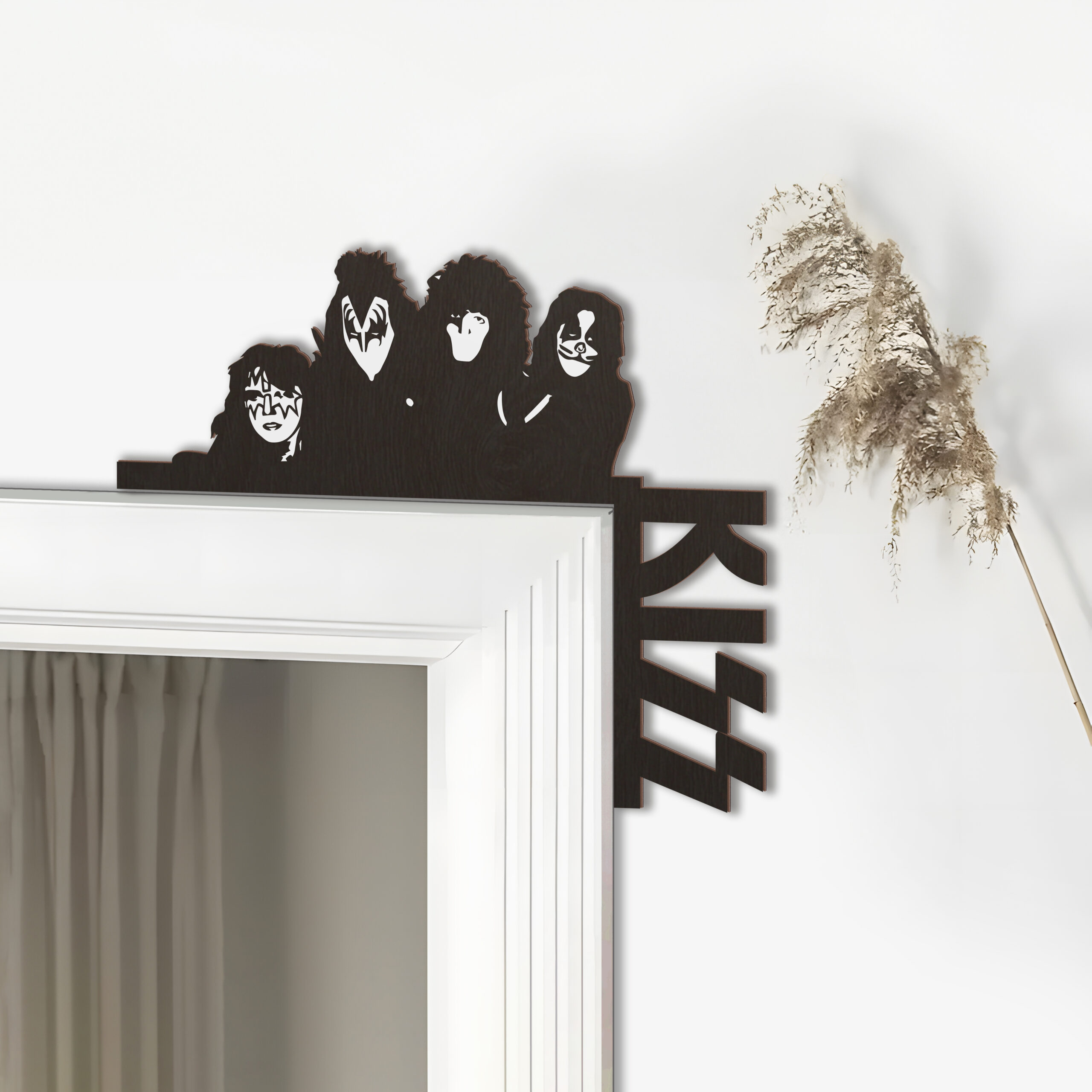 Kiss Door Corner Decor